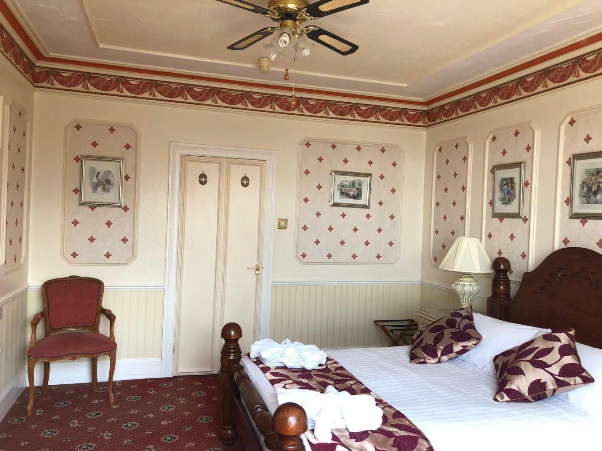 Everglades Hotel Торки Екстериор снимка