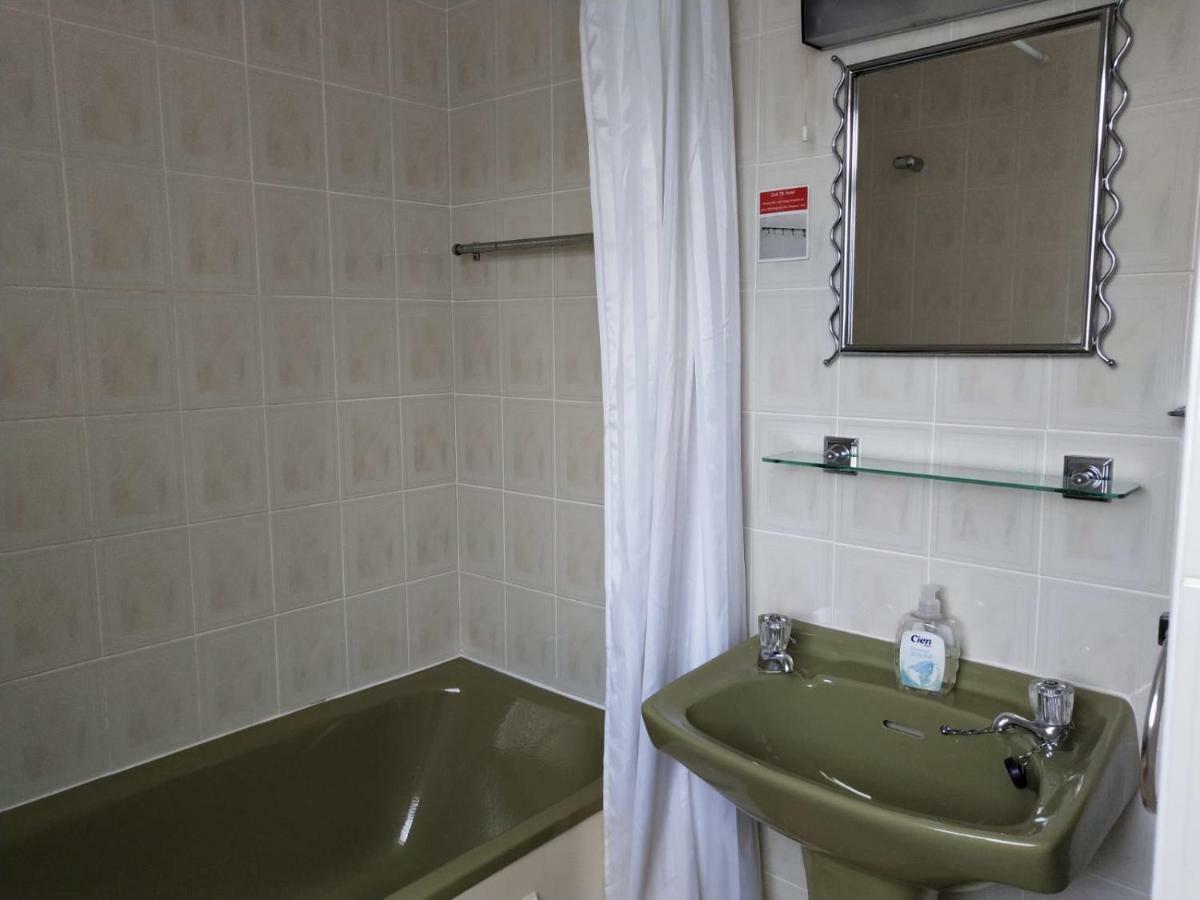 Everglades Hotel Торки Екстериор снимка