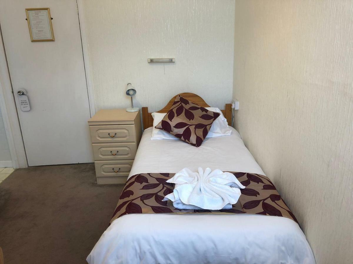 Everglades Hotel Торки Екстериор снимка