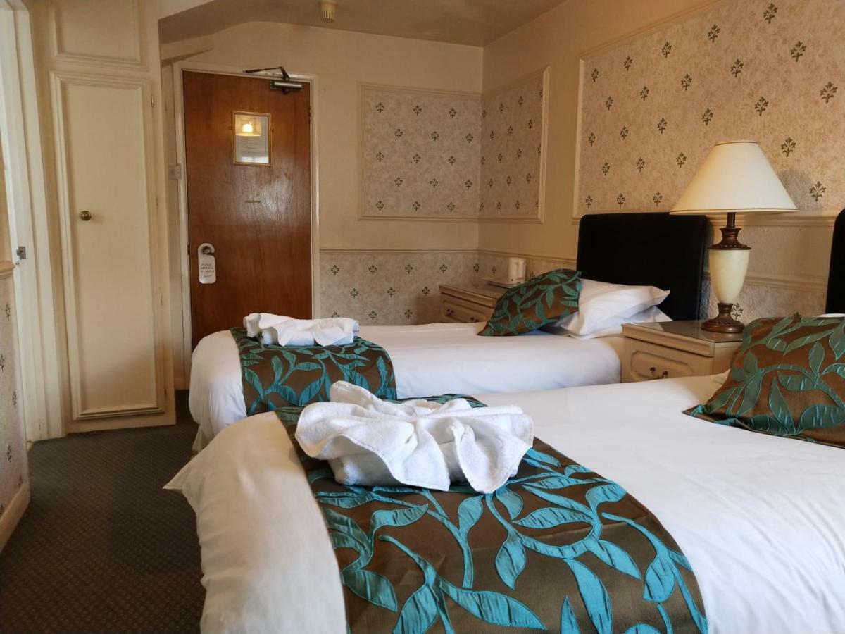 Everglades Hotel Торки Екстериор снимка