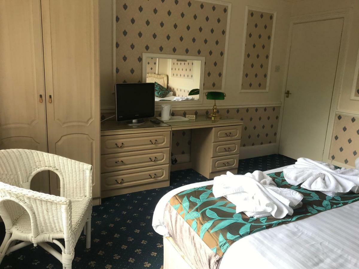 Everglades Hotel Торки Екстериор снимка