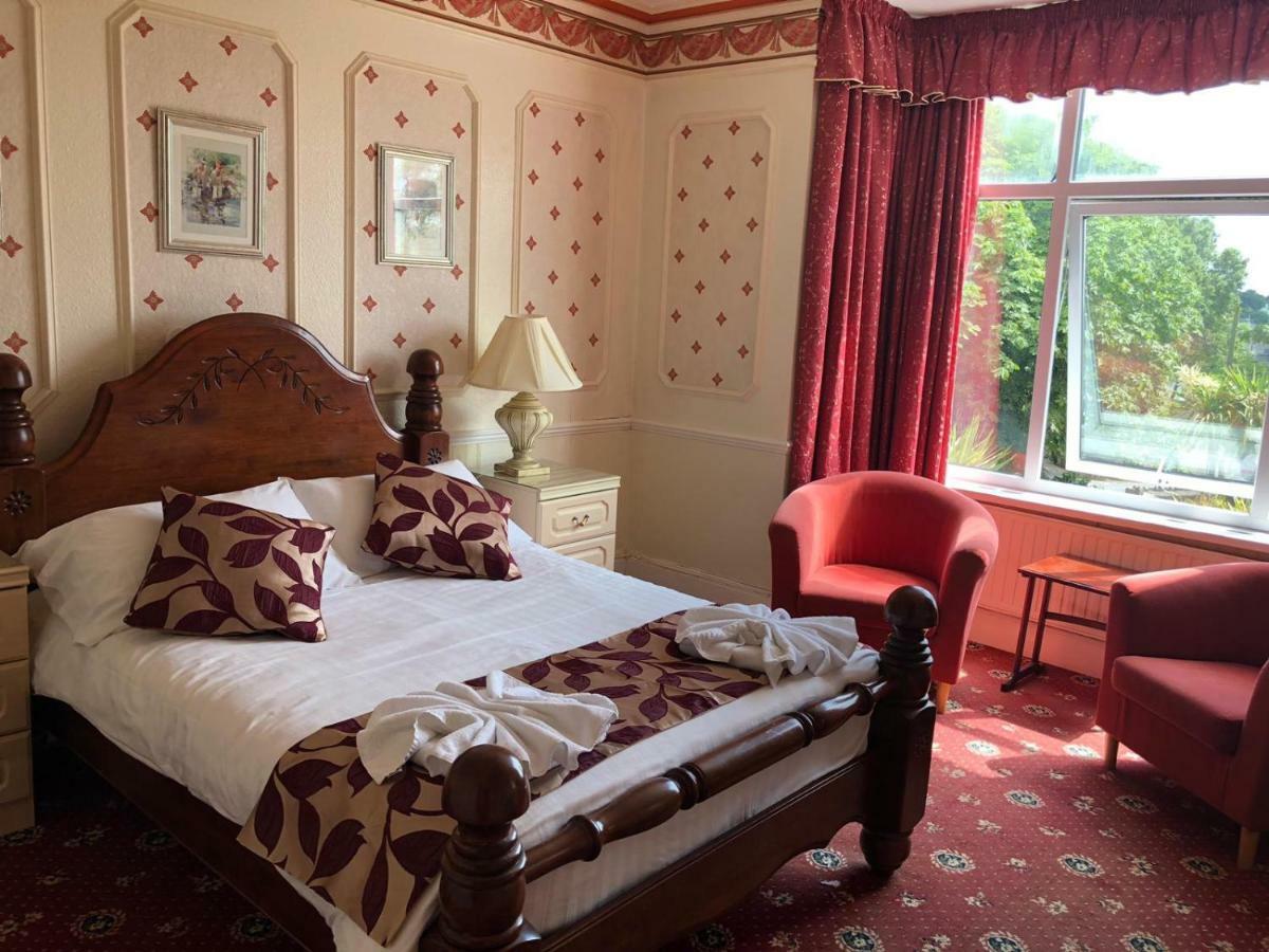 Everglades Hotel Торки Екстериор снимка